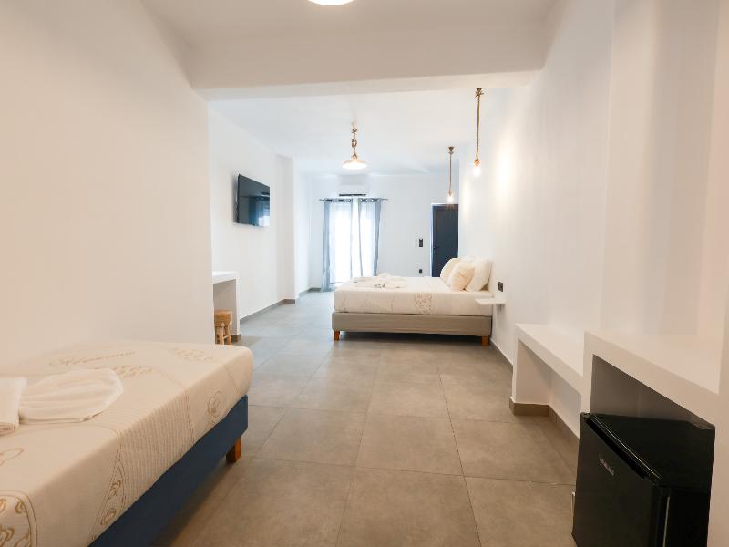 Gold Diamond Luxury Suites gallery photo 15