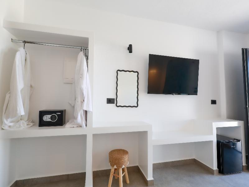Gold Diamond Luxury Suites gallery photo 20
