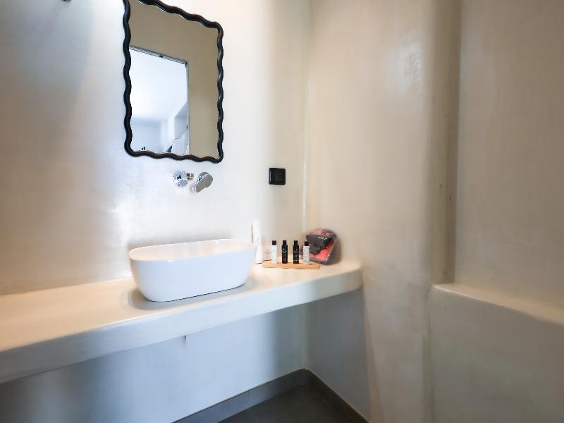 Gold Diamond Luxury Suites gallery photo 21