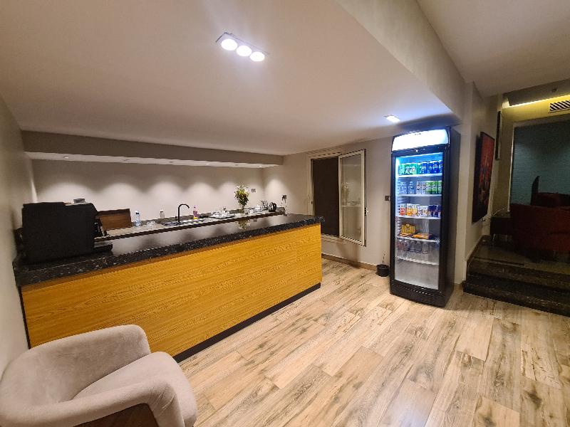 Mirage Taiaa Hotel Apartments image