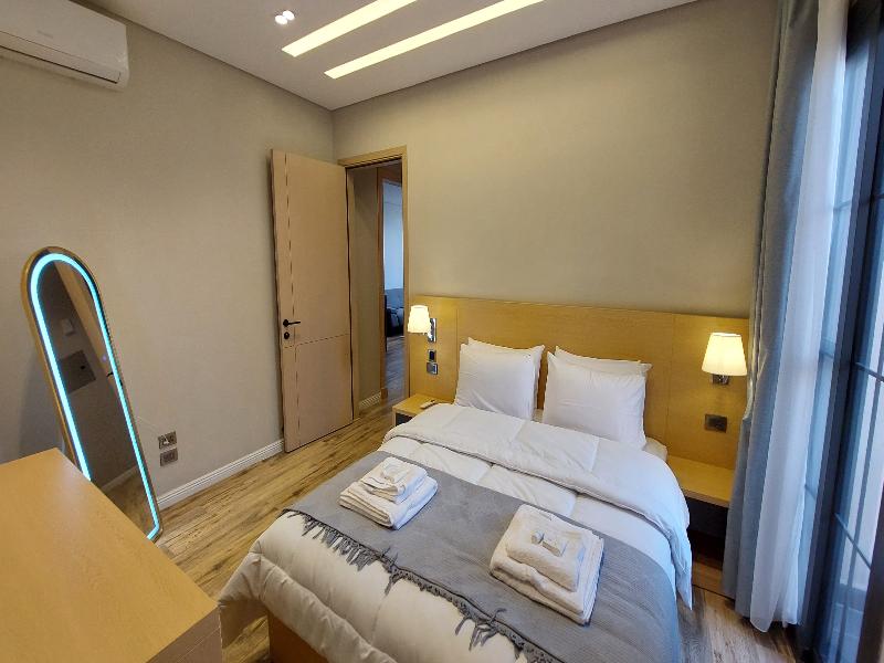 Mirage Taiaa Hotel Apartments image
