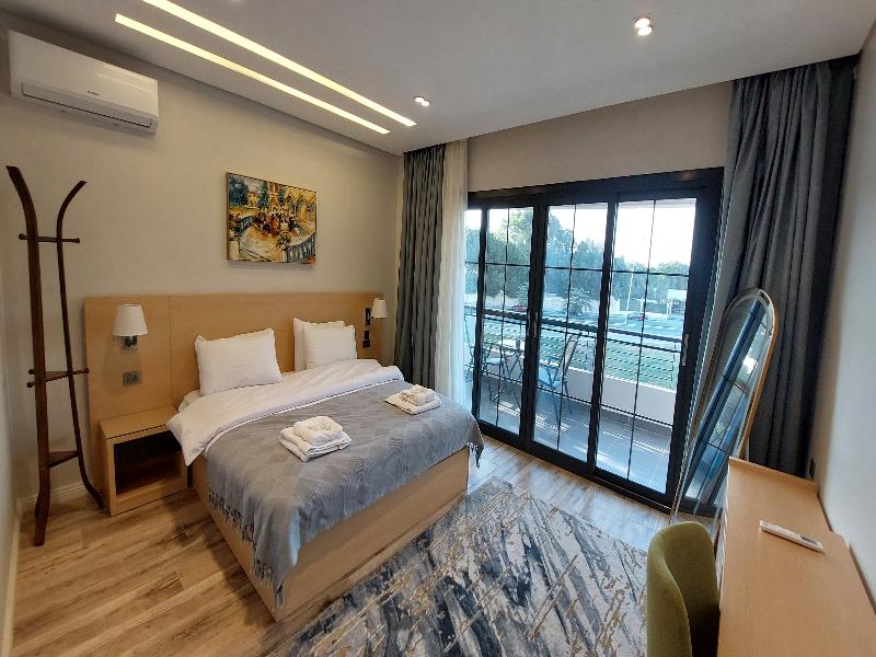 Mirage Taiaa Hotel Apartments image