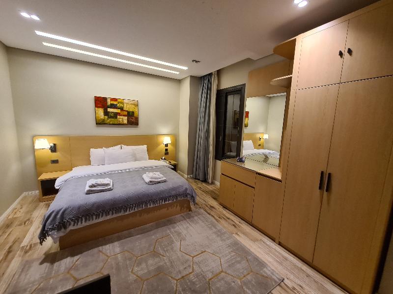 Mirage Taiaa Hotel Apartments image