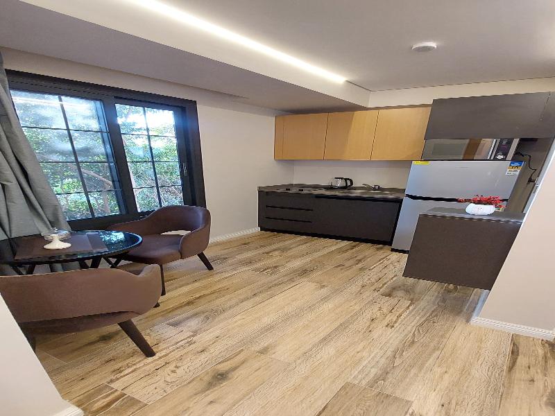 Mirage Taiaa Hotel Apartments image