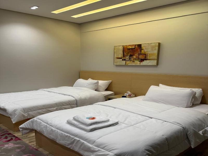 Mirage Taiaa Hotel Apartments image