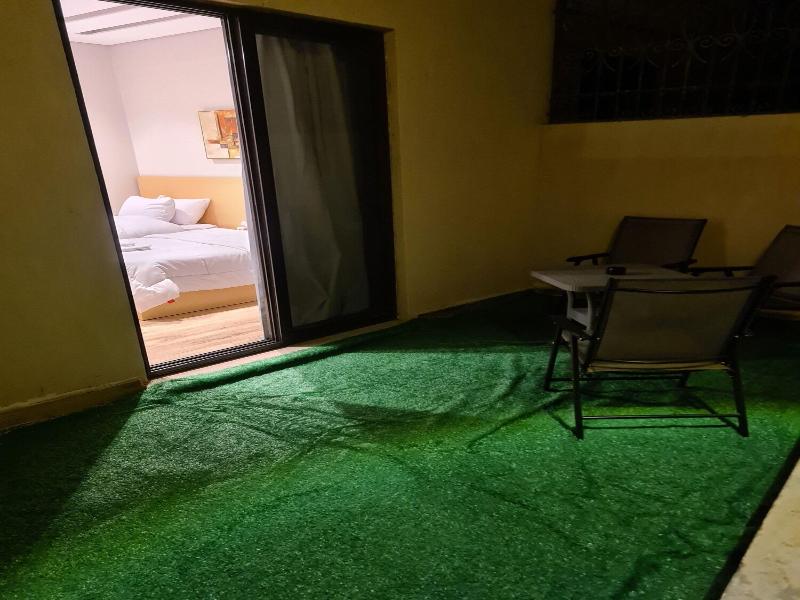 Mirage Taiaa Hotel Apartments image