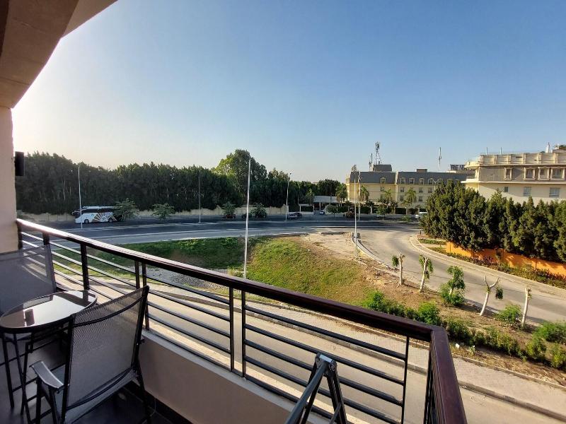 Mirage Taiaa Hotel Apartments image
