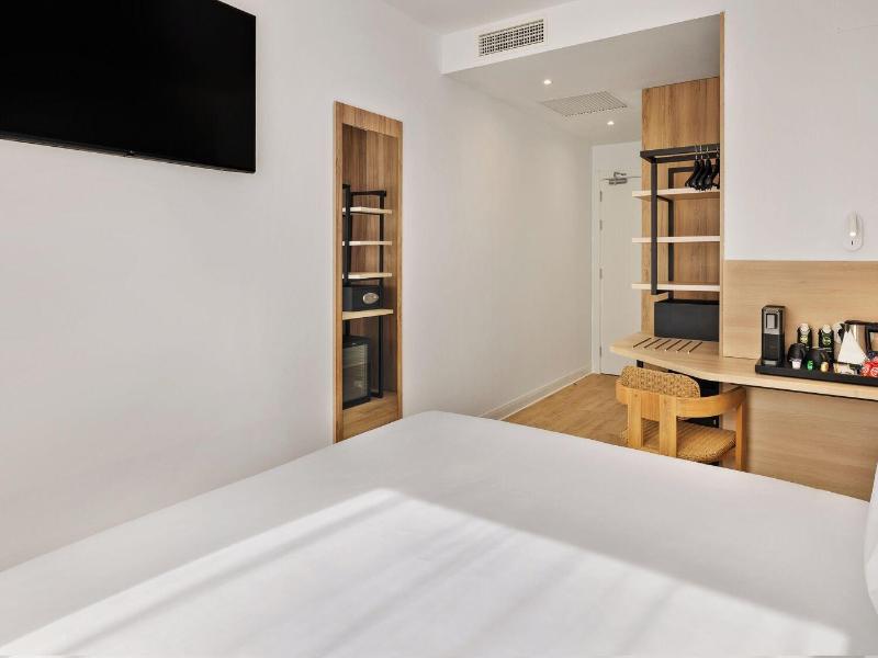 B&B Hotel Madrid San Fermin image