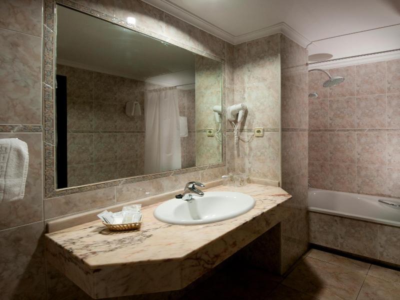 Hotel Martin image