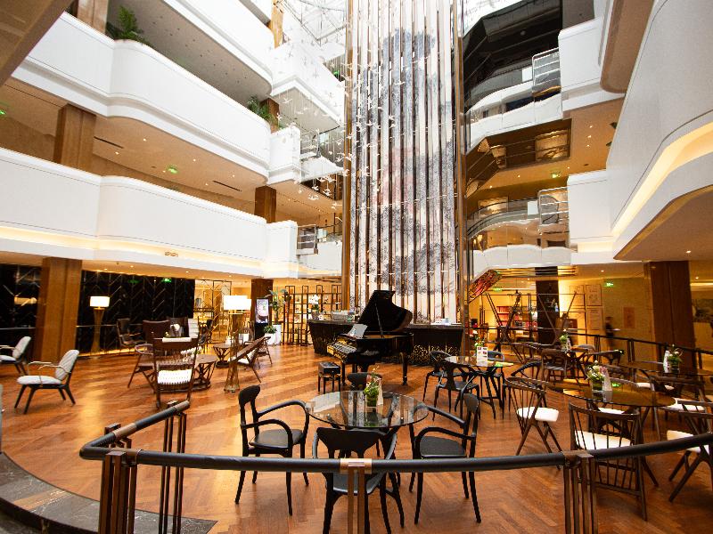 XIAMEN AIR LAKESIDE HOTEL — view