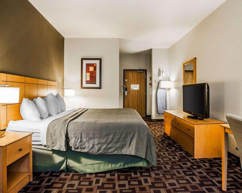 Quality Inn and Suites Des Moines