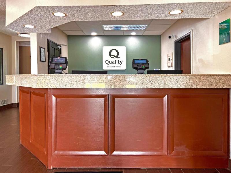 Quality Inn & Suites Green Bay - Ashwaubenon image