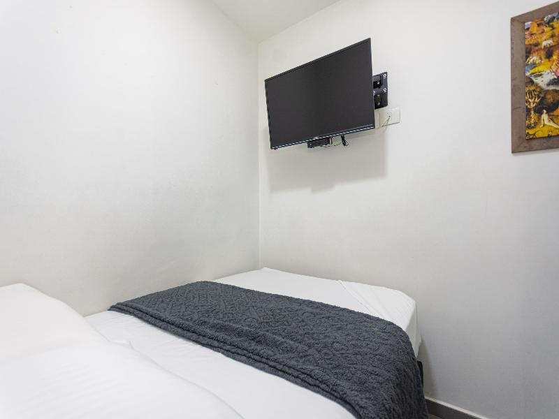 Hotel Zona Express San Diego image