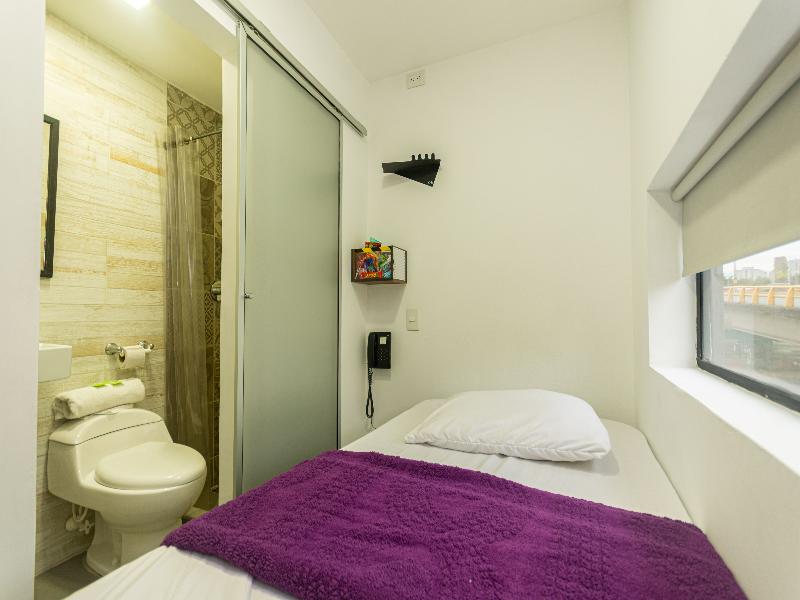 Hotel Zona Express San Diego image