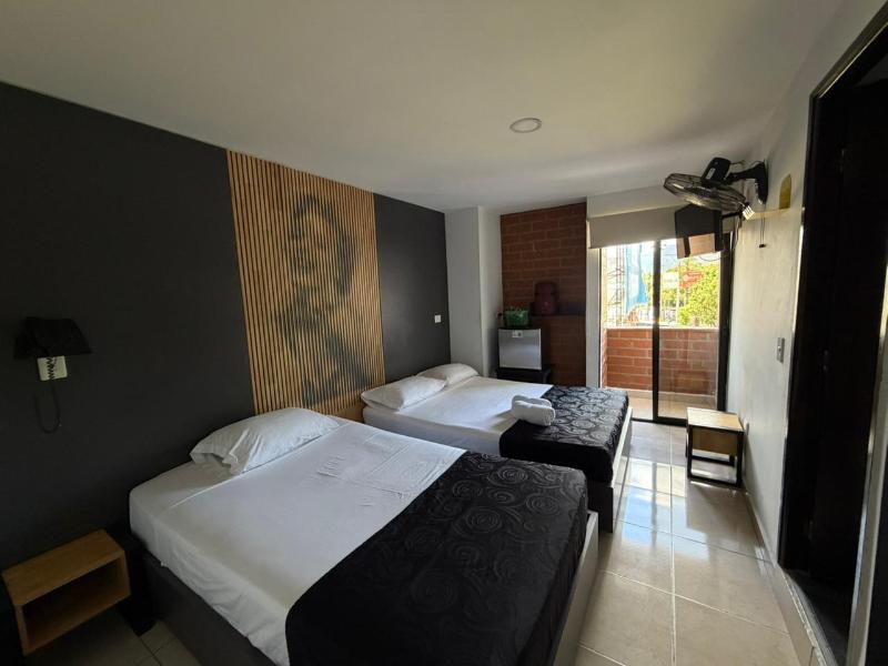 Hotel Kalifornia image