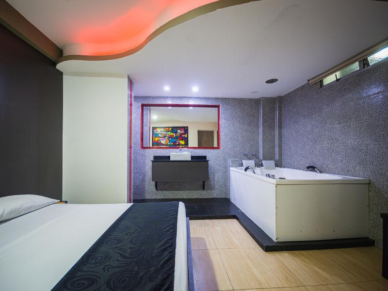 Hotel Kalifornia image