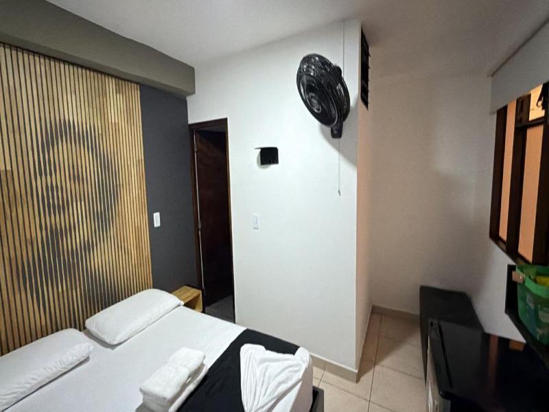 Hotel Kalifornia image