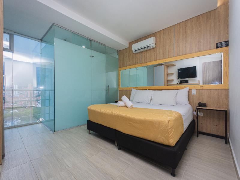 Hotel Piso 12 image