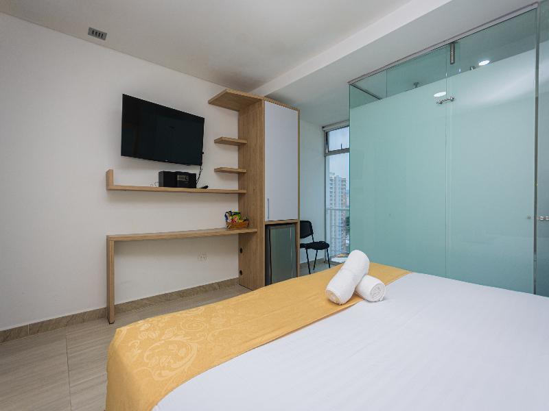 Hotel Piso 12 image