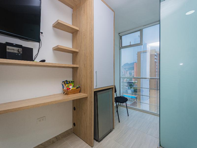 Hotel Piso 12 image