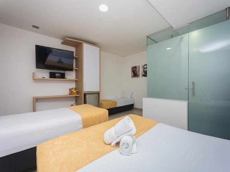 Hotel Piso 12 image