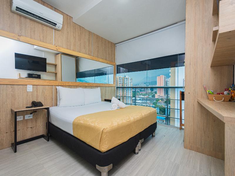 Hotel Piso 12 image