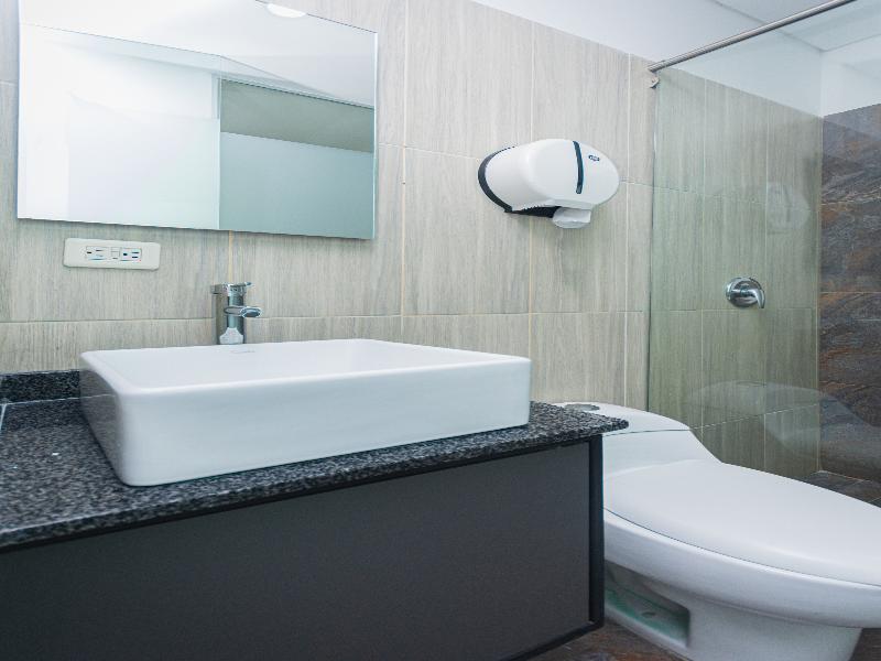 Hotel Piso 12 image