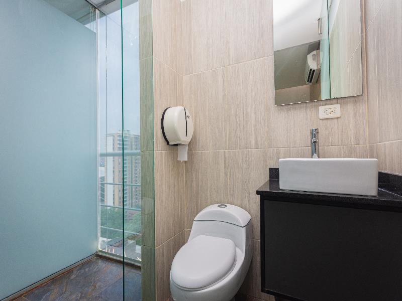 Hotel Piso 12 image