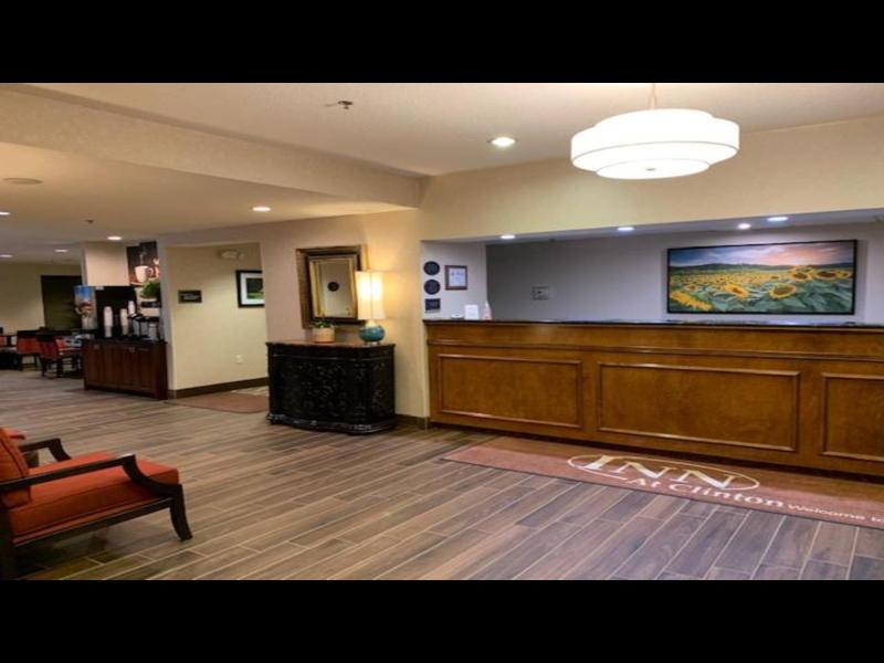 Inn At Clinton