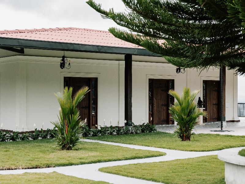Catleya Royal Club image