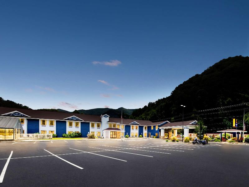 Comfort Inn near Great Smoky Mountain NP image