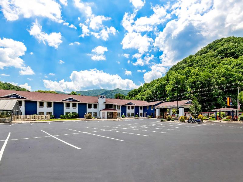 Comfort Inn near Great Smoky Mountain NP image