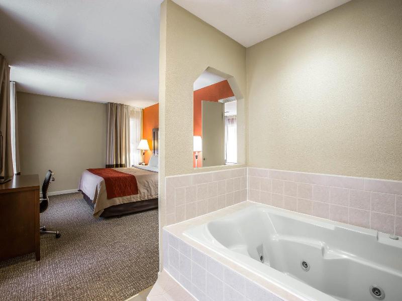 Comfort Inn near Great Smoky Mountain NP image
