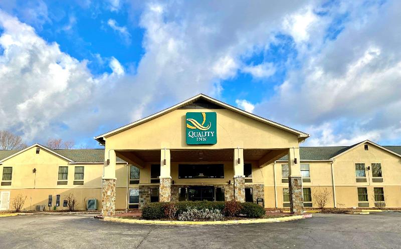 Quality Inn Olive Branch - Memphis South image