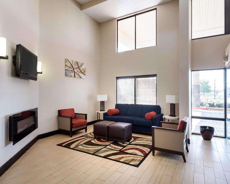 Quality Inn Olive Branch - Memphis South image