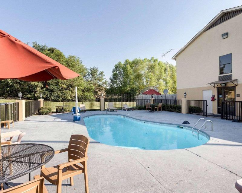 Quality Inn Olive Branch - Memphis South image