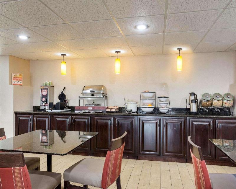 Quality Inn Olive Branch - Memphis South image