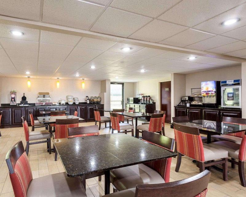 Quality Inn Olive Branch - Memphis South image