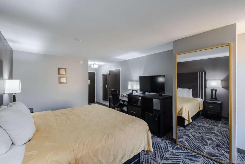 Quality Inn Olive Branch - Memphis South image