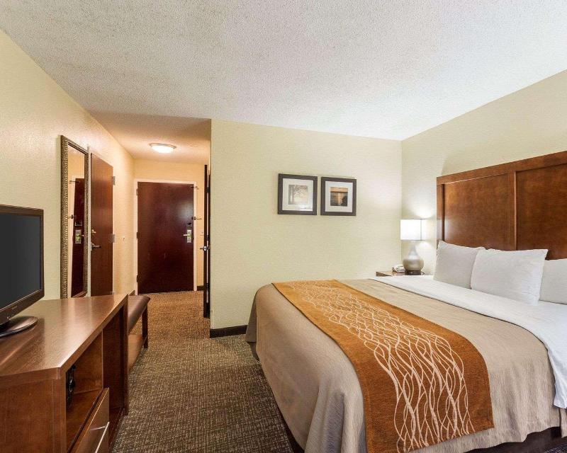 Quality Inn Olive Branch - Memphis South image