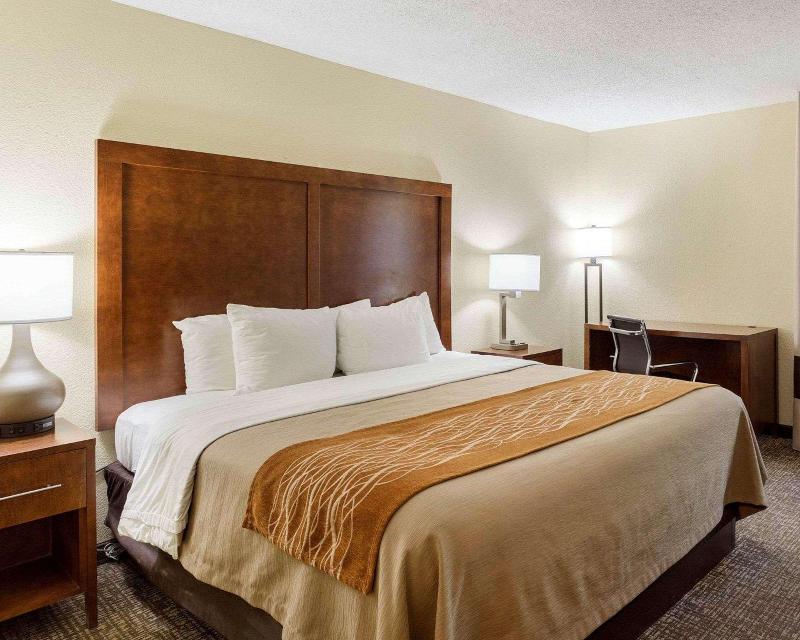 Quality Inn Olive Branch - Memphis South image