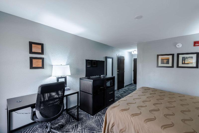 Quality Inn Olive Branch - Memphis South image