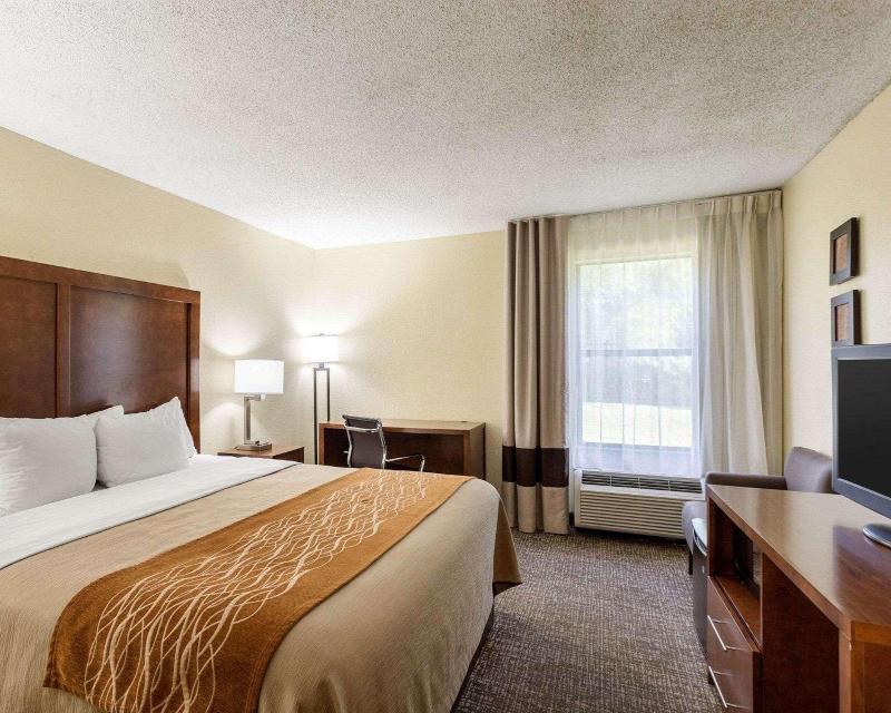 Quality Inn Olive Branch - Memphis South image