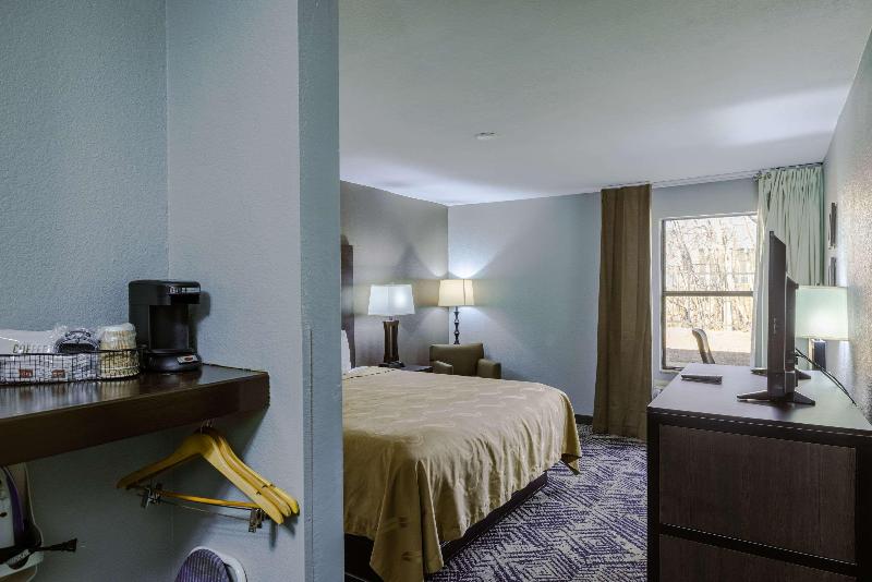 Quality Inn Olive Branch - Memphis South image