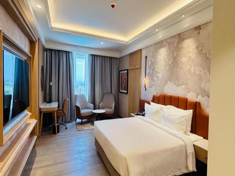 Express Inn Heritage Aurangabad Airport image
