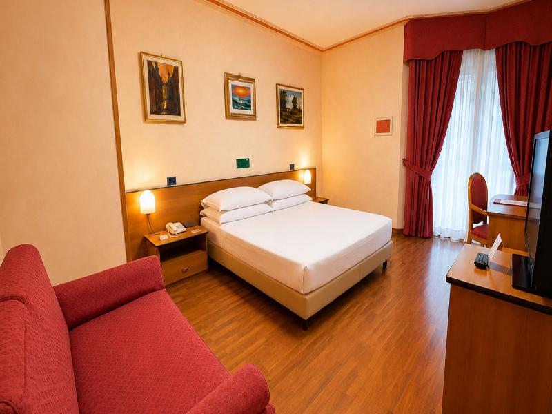 Phi Hotel Pianfei image