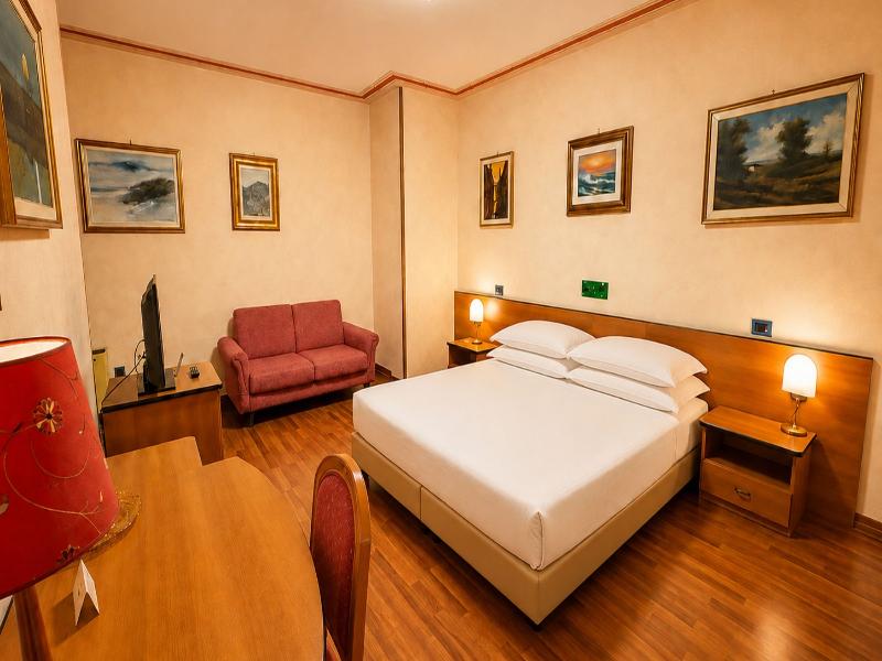 Phi Hotel Pianfei image