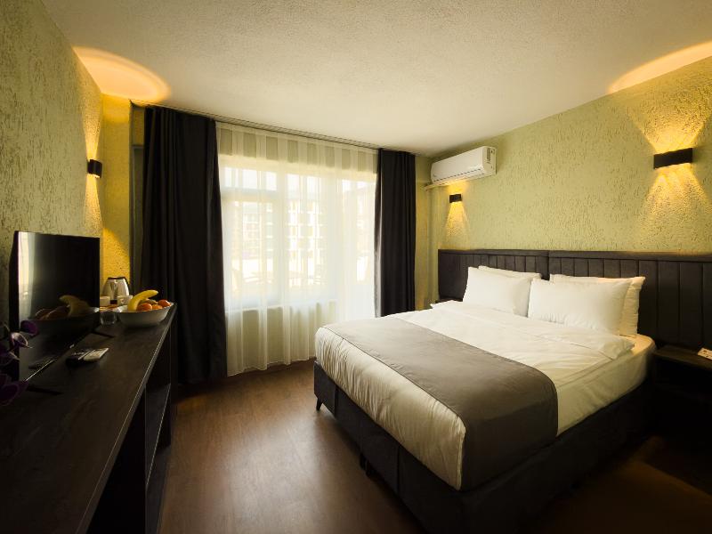Mays By Rich Hotel image