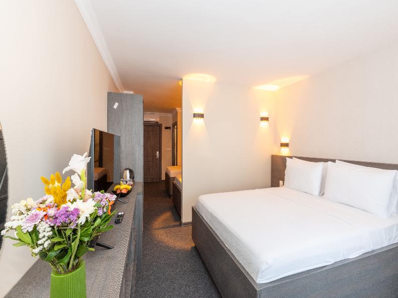 Mays By Rich Hotel image