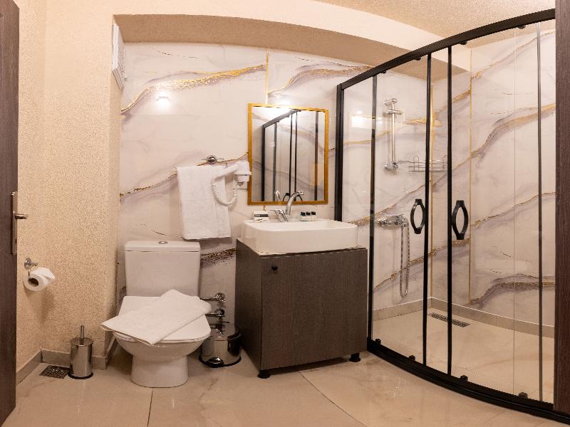Mays By Rich Hotel image